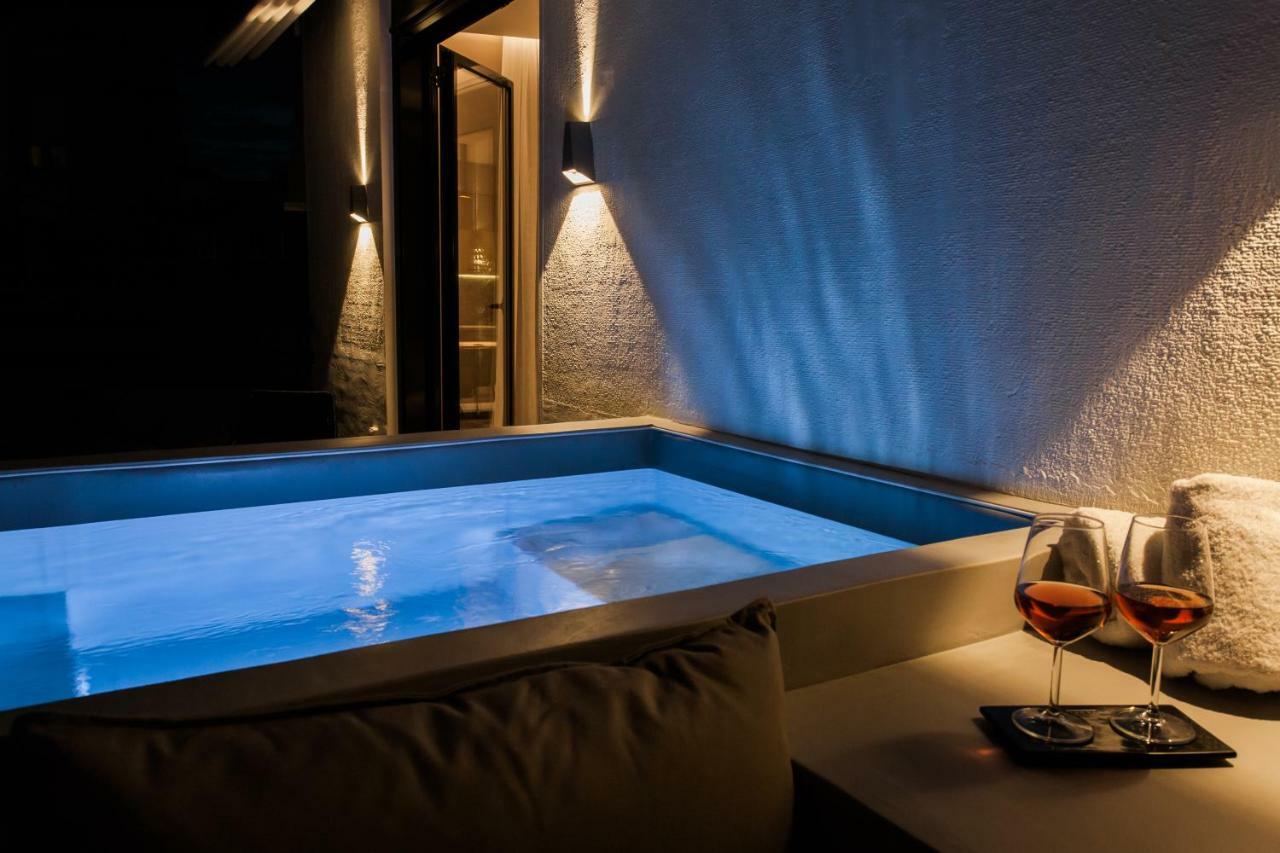 *** Boutique Syntagma Apartment W/ Plunge Pool *** Atenas Exterior foto